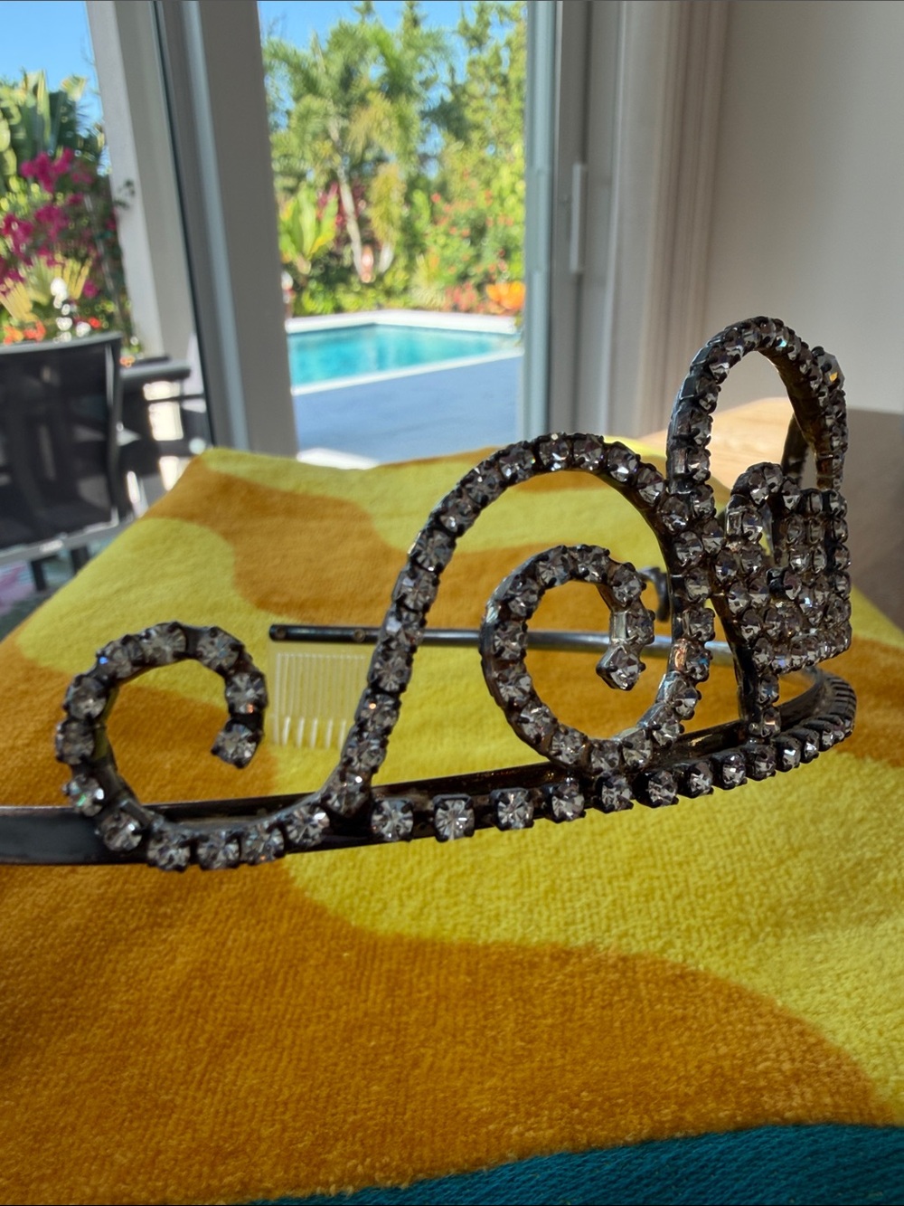 Queen Crown Royal Tiara Rhinestone Accessory - Picture 3 of 12